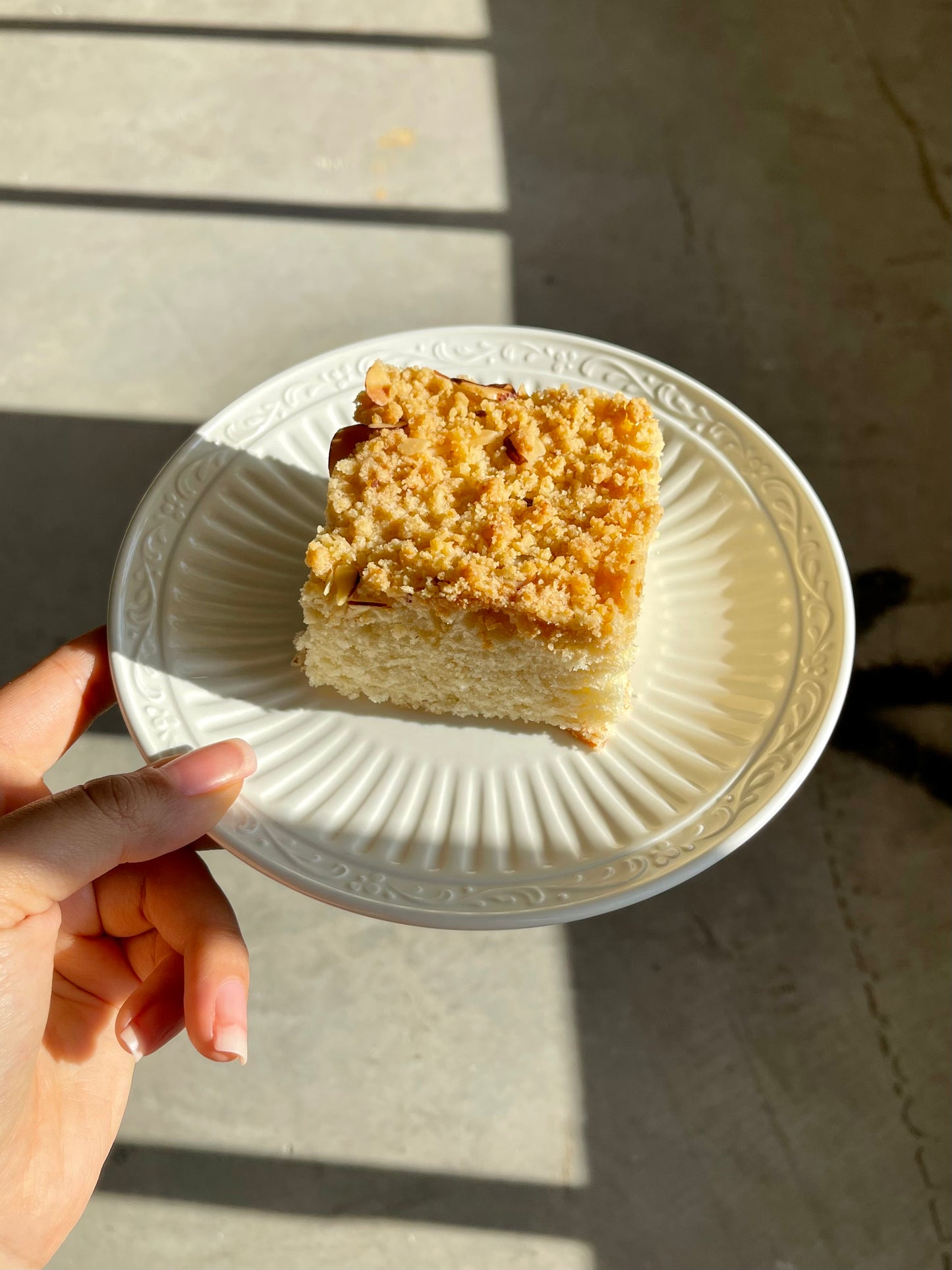 Almond Crumble Cake